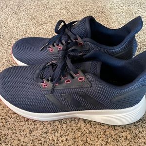 Women’s Adidas sneakers